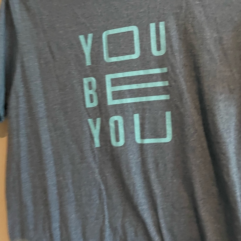 Gilden You Be You blue T-shirt-medium - Picture 2 of 4